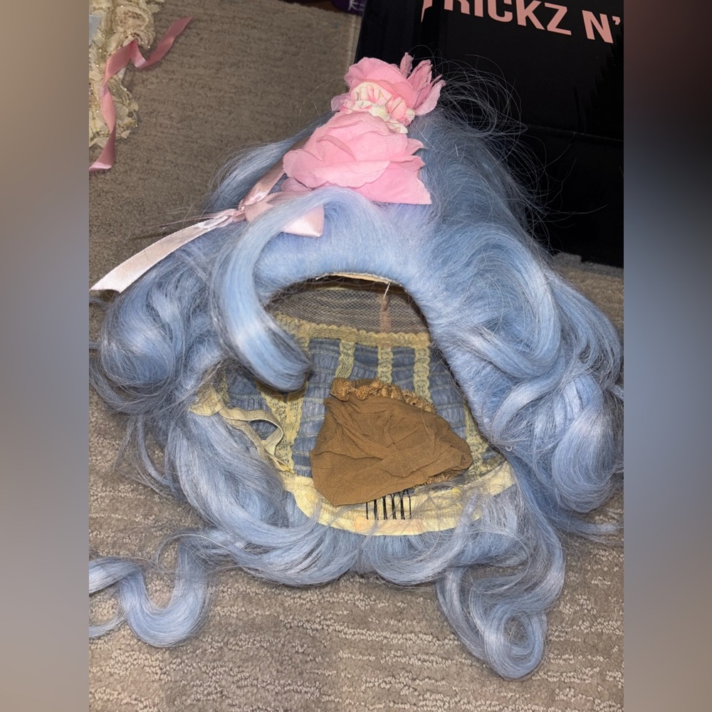 Dolls kill they’ll eat cake wig